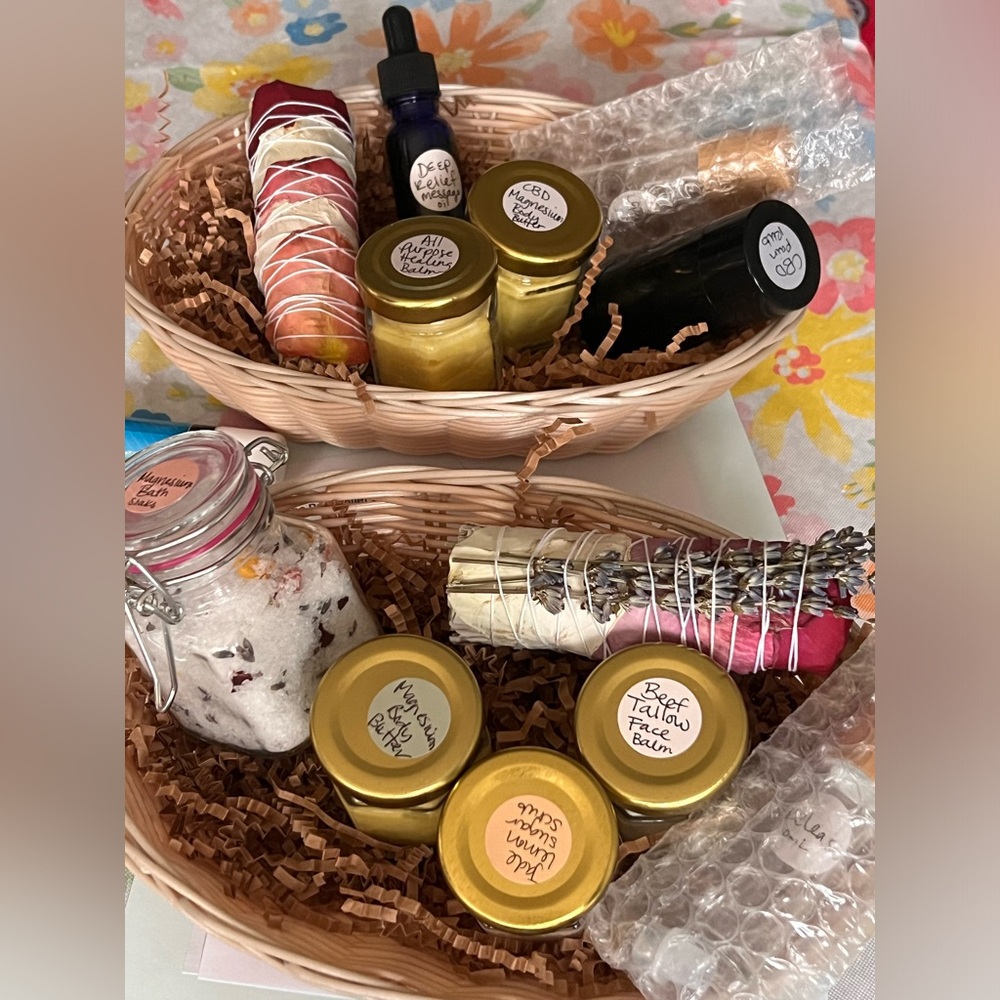 Handcrafted Gift Baskets-Customizable - Picture 4 of 5